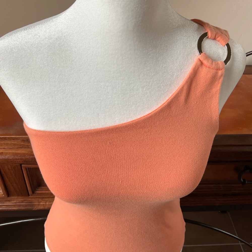 New York & Company One-Shoulder Cami. Orange. Size XS - Picture 2 of 8